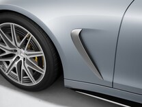 Mercedes-AMG GT Coupé Omis. Emblema paralamas
