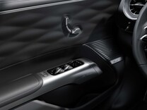 Mercedes-AMG GT 4 Door Coupé Heated front seats
