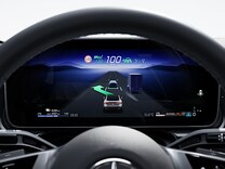 EQE Saloon Active Steering Assist