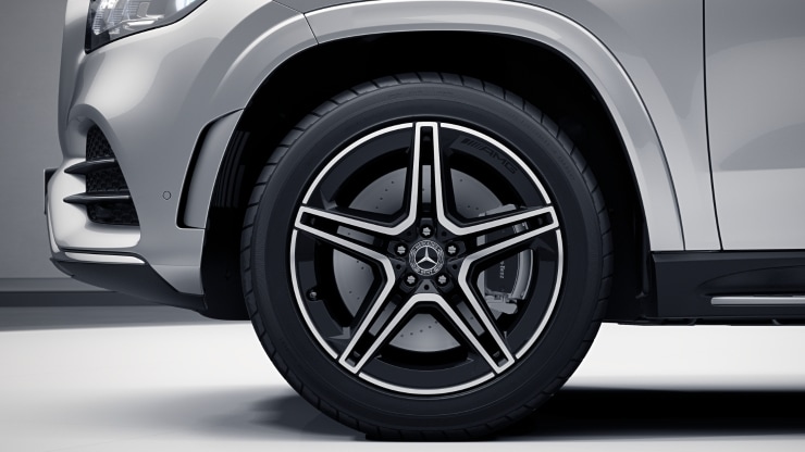 21" AMG Leichtmetallräder im 5-Doppelspeichen-Design Bild 1