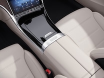 C-Class Saloon Centre console in high-gloss black