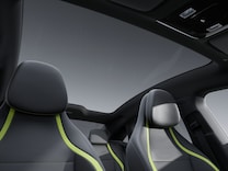 CLA Saloon 全景天窗