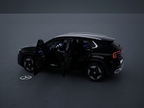 GLA Markbelyning med projicering av Mercedes-Benz märke