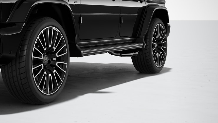 AMG spezifische Abgasanlage in Schwarz Bild 1