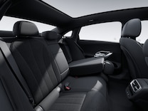 C-Class Saloon Through-loading feature