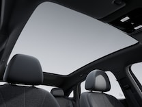 C-Class Saloon SKY CONTROL 全景式天窗