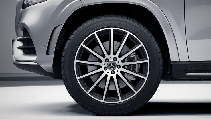 22" AMG Leichtmetallräder im Vielspeichen-Design Bild 1