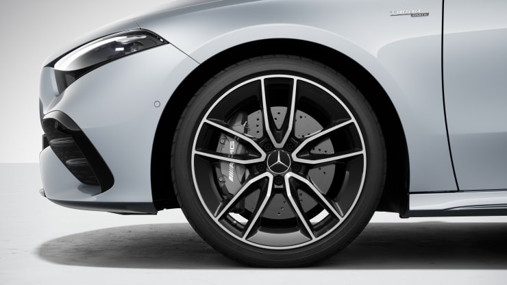 19" AMG Leichtmetallräder im 5-Doppelspeichen-Design Bild 1