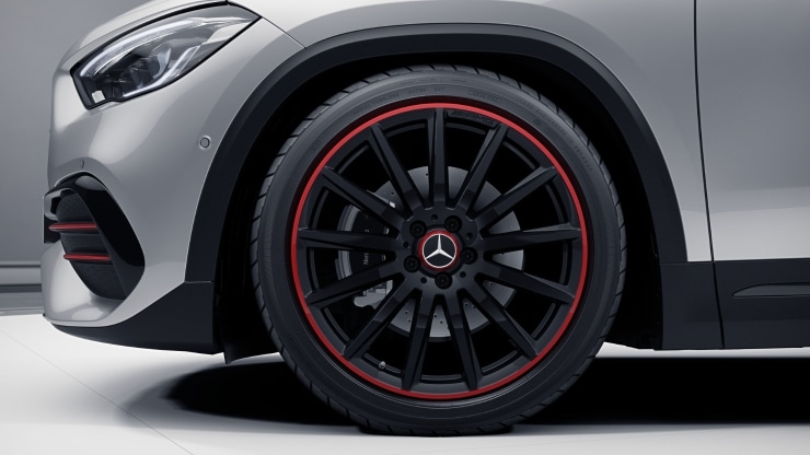 50,8 cm (20") AMG Leichtmetallräder im Vielspeichen-Design Bild 1