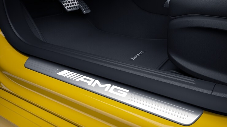 AMG Einstiegsleisten mit "AMG" Schriftzug, beleuchtet und mit Wechselcover Bild 1
