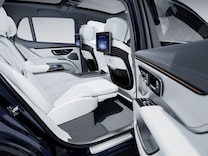 Mercedes-Maybach EQS SUV Calf massage in the rear