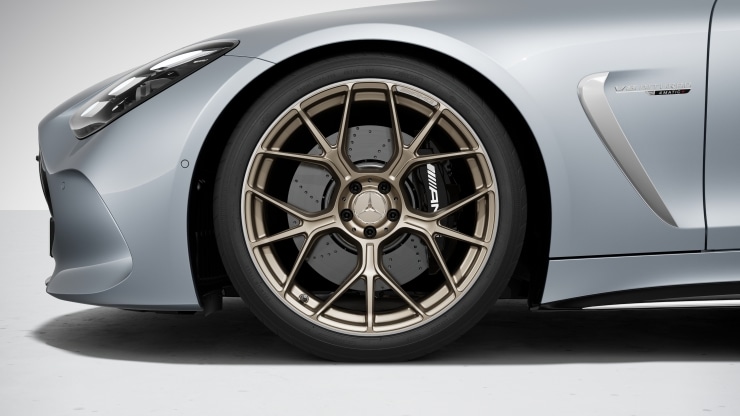 21" AMG Schmiederäder im Kreuzspeichen-Design in MANUFAKTUR Ausführung Bild 1