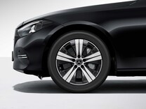 C-Class Saloon Braking system with larger brake discs on the front axle