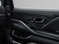 Mercedes-Maybach S-Klasse Sitz auf Beifahrerseite vom Fond elektrisch einstellbar