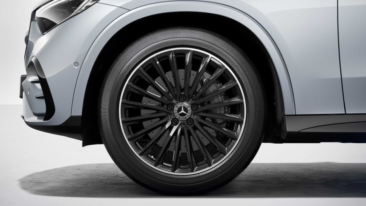 20" AMG Leichtmetallräder im Vielspeichen-Design Bild 1