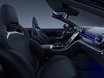 Mercedes-AMG CLE Cabriolet 進階環景式內裝照明(含64色氛圍燈)