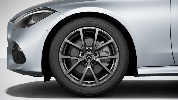 18" Aerodynamik-Leichtmetallräder im 5-Doppelspeichen-Design Bild 1