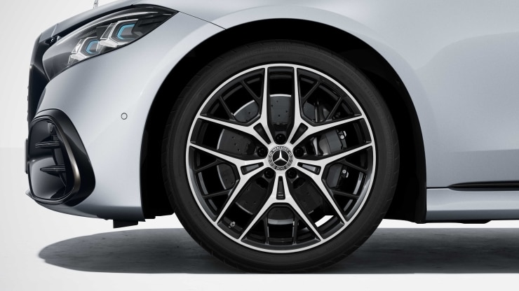 20" AMG Leichtmetallräder im Kreuzspeichen-Design Bild 1