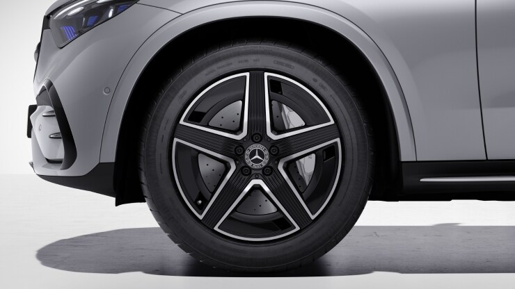 19" AMG Leichtmetallräder im 5-Speichen-Design Bild 1