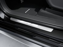Mercedes-AMG GLS Illuminated door sills with "Maybach" lettering and with exchangeable cover