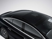 EQS Panoramic sliding sunroof