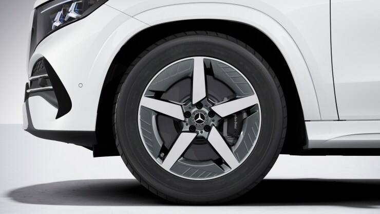 20" AMG Leichtmetallräder im 5-Speichen-Design 1