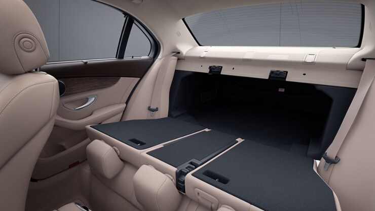 Sitzlehnen im Fond klappbar 2