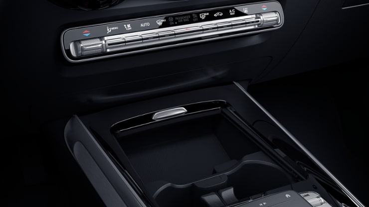 Ablagefach in Mittelkonsole mit Rollo Bild 1