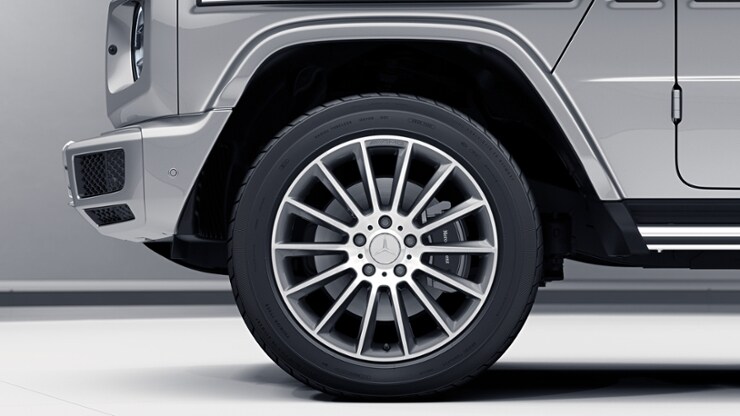50&comma;8 cm &lpar;20"&rpar; AMG Leichtmetallr&auml;der im Vielspeichen-Design Bild 1