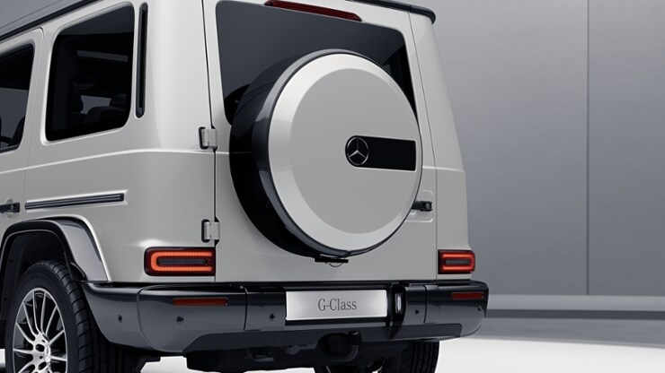 Mercedes Stern vorne und hinten in Hochglanzschwarz 2