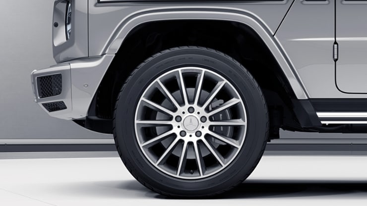 50&comma;8 cm &lpar;20"&rpar; AMG Leichtmetallr&auml;der im Vielspeichen-Design Bild 1